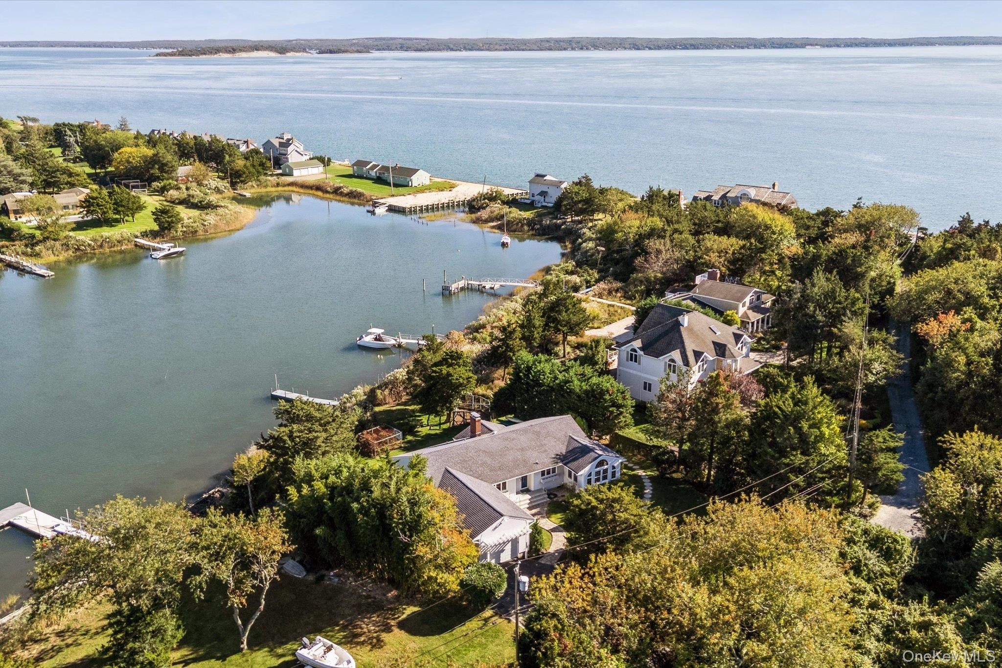 2025 Little Peconic Bay Lane Property Photo 1