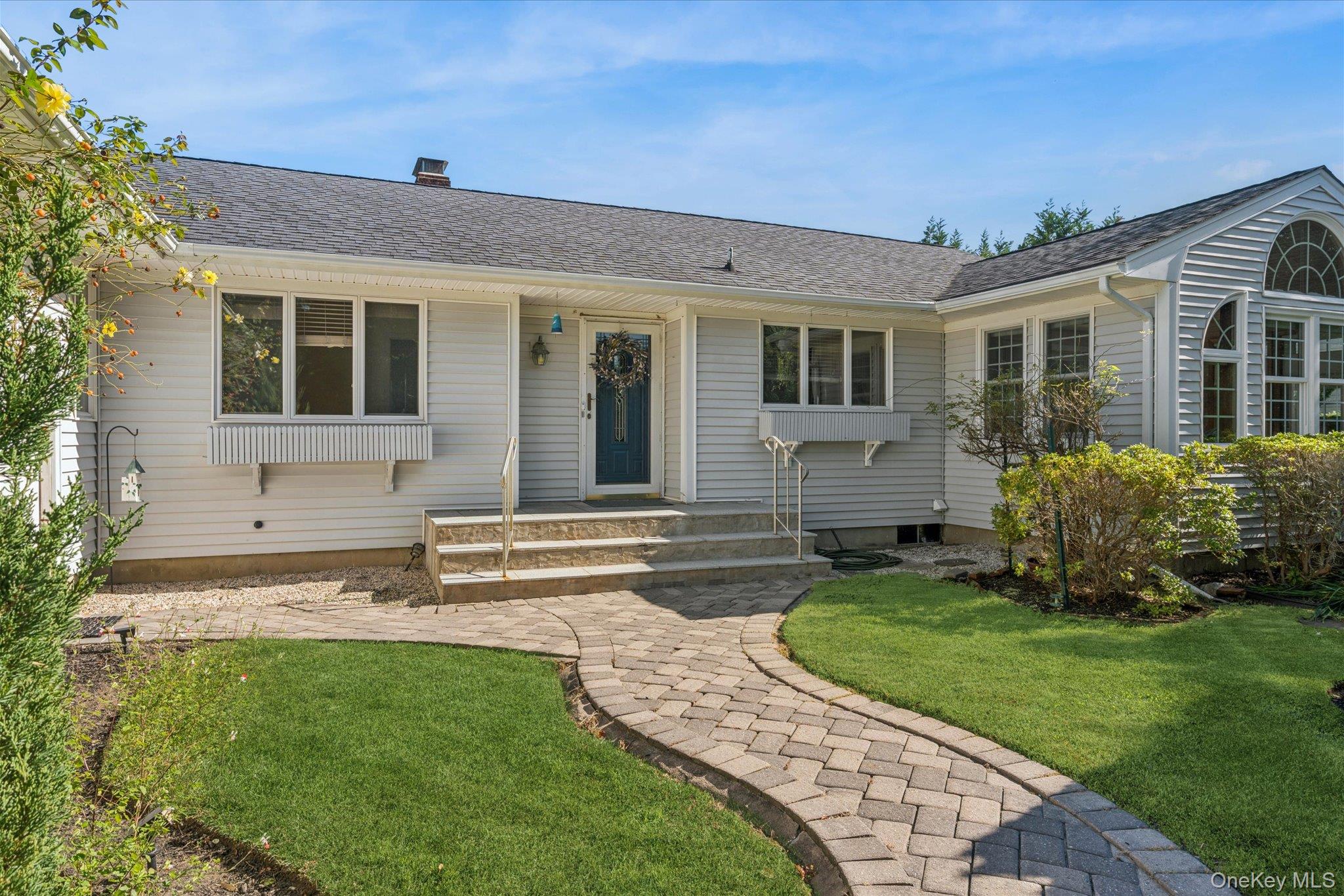 2025 Little Peconic Bay Lane Property Photo 2