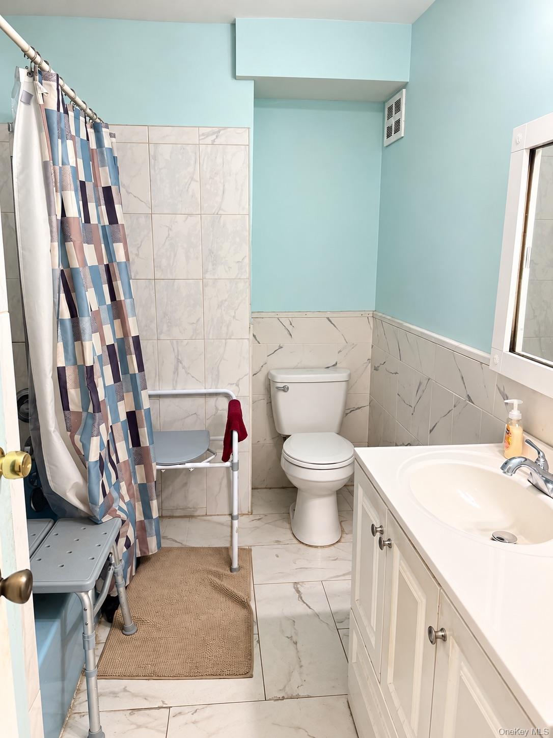 25919 Craft Avenue Property Photo 6