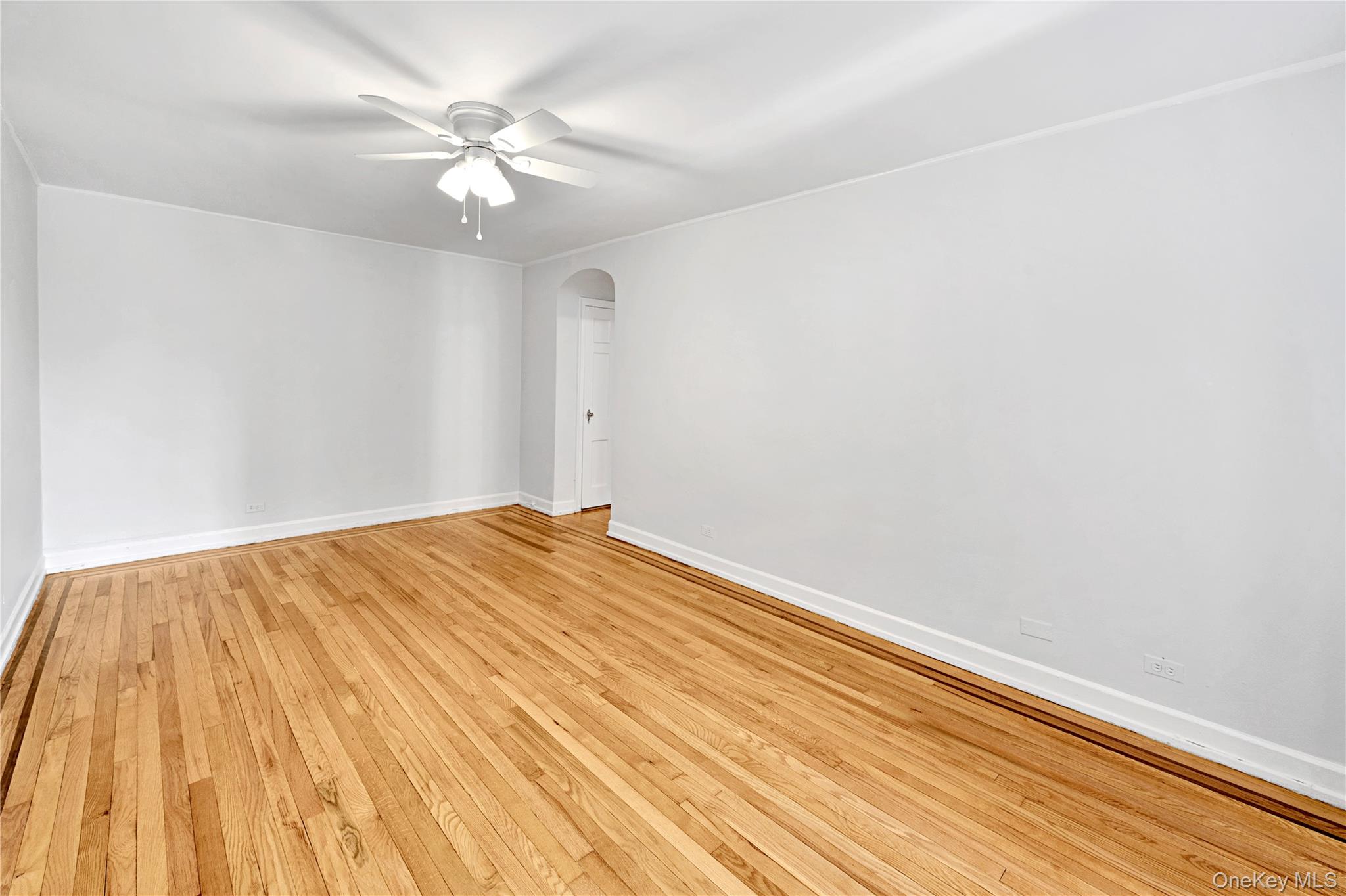 208 Centre Avenue 3k Property Photo 10