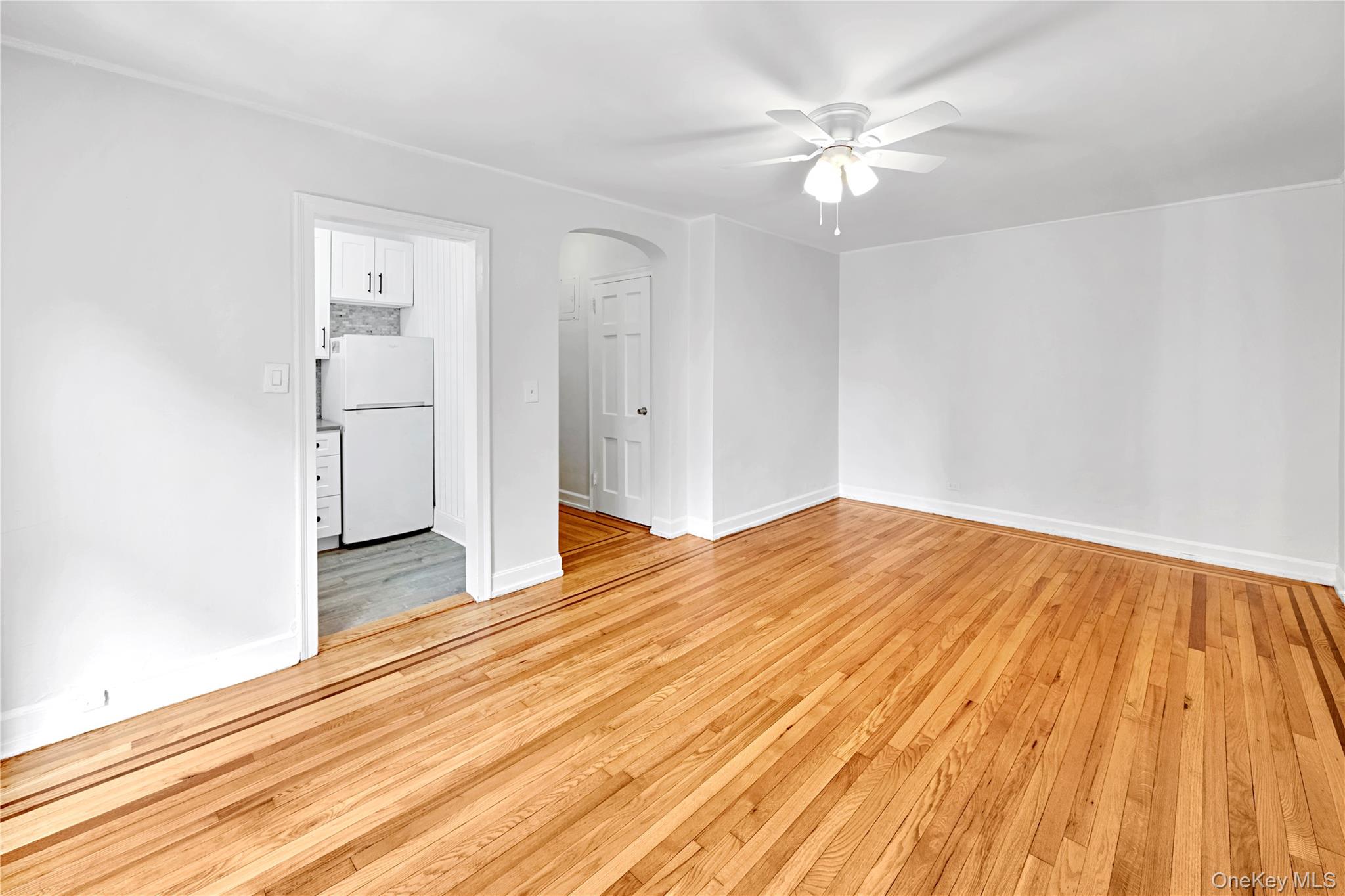 208 Centre Avenue 3k Property Photo 13