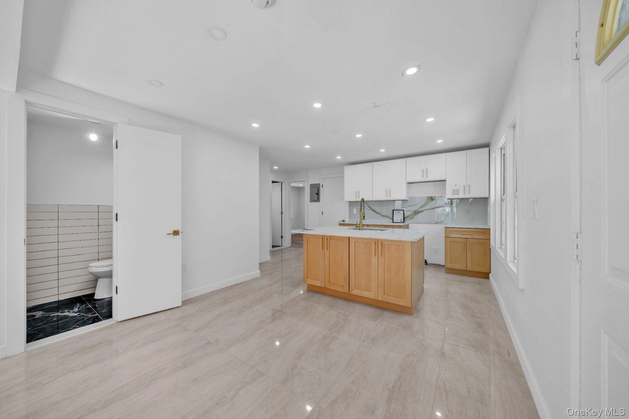 219 E 238th Street Property Photo 15