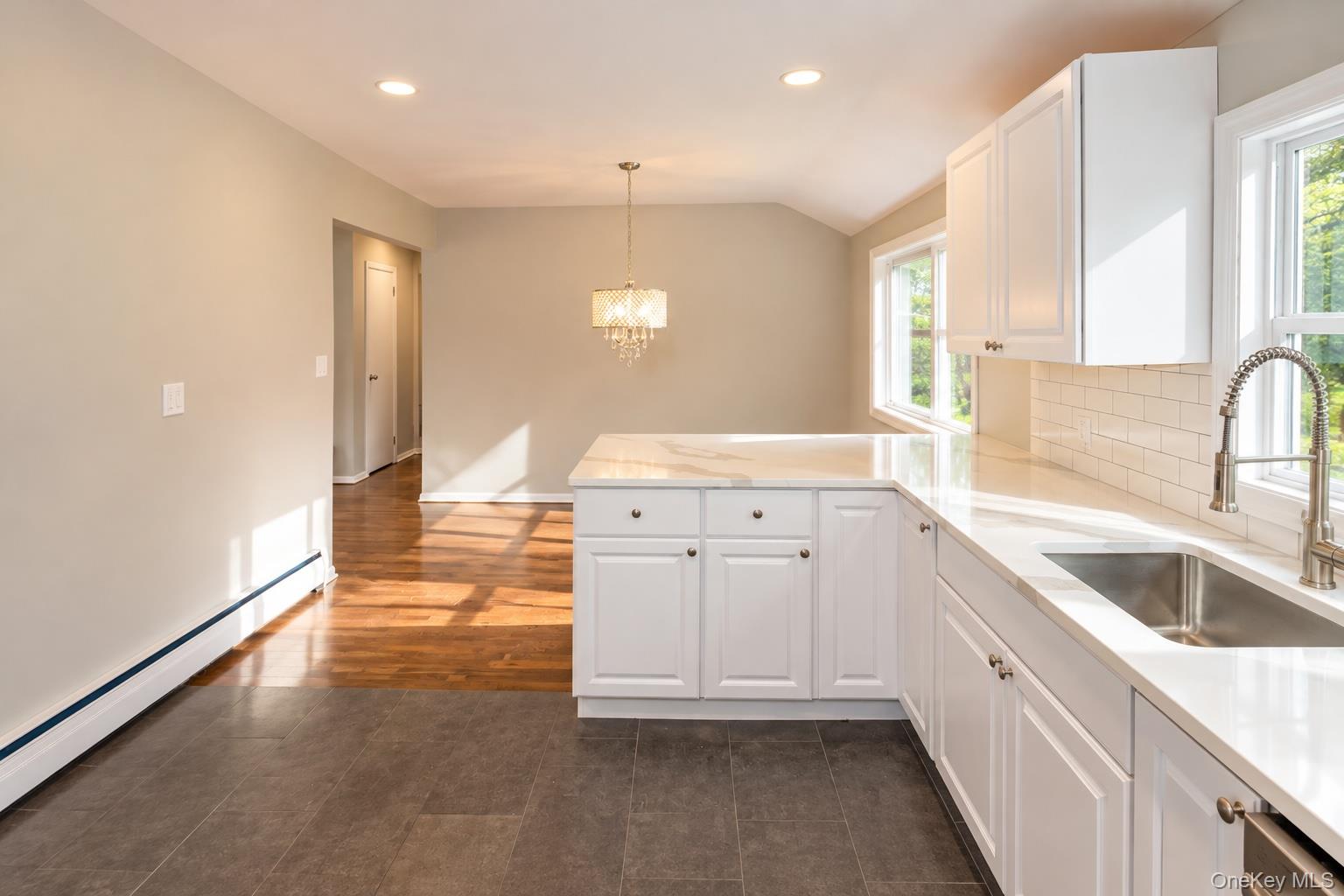 19 Franklin Avenue Property Photo 7