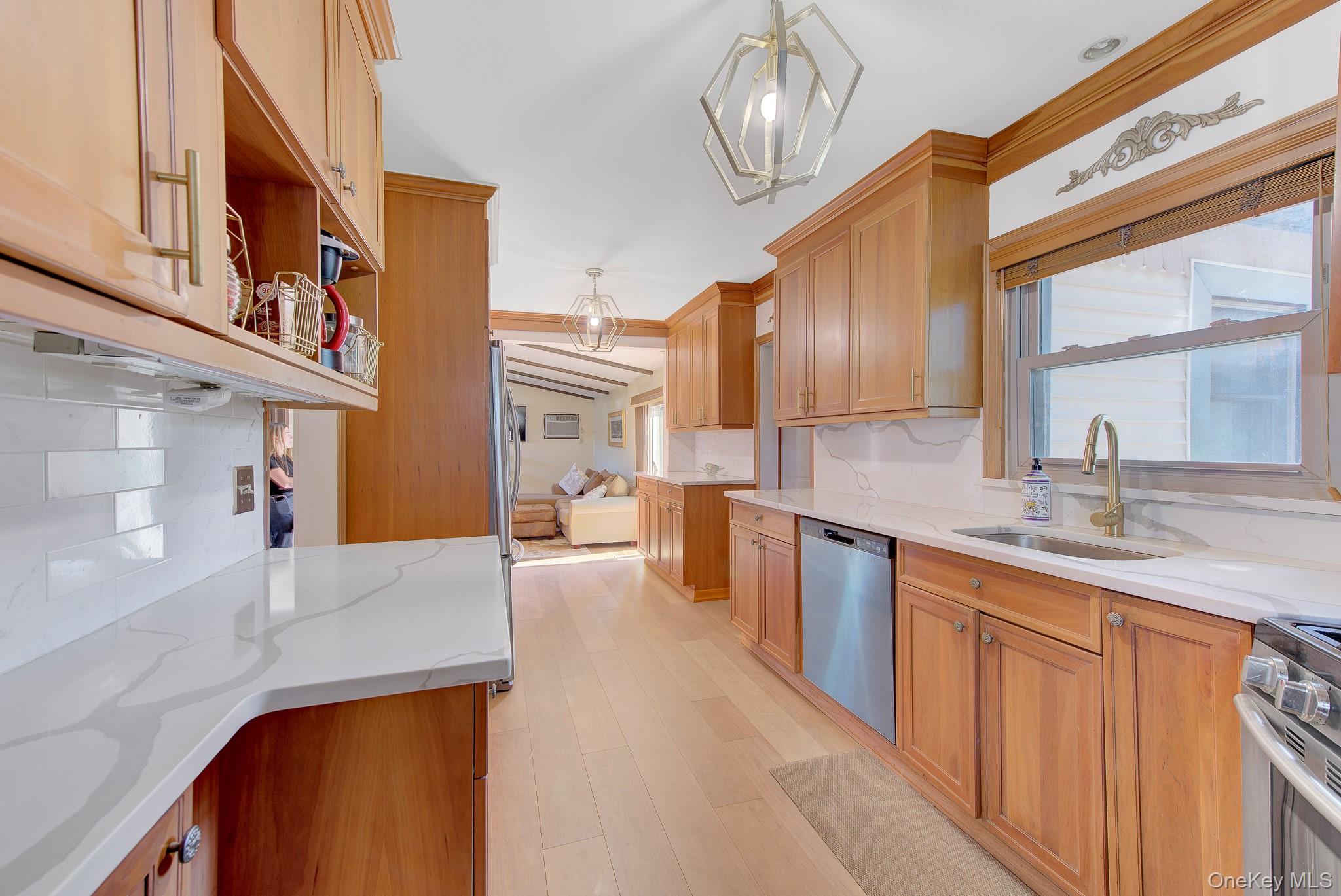 258 Rider Avenue Property Photo 13