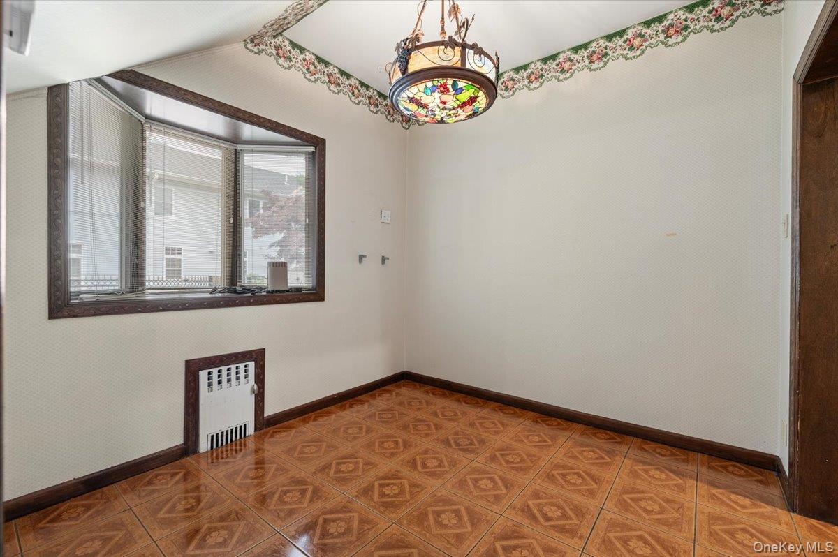 363 Oak Avenue Property Photo 10