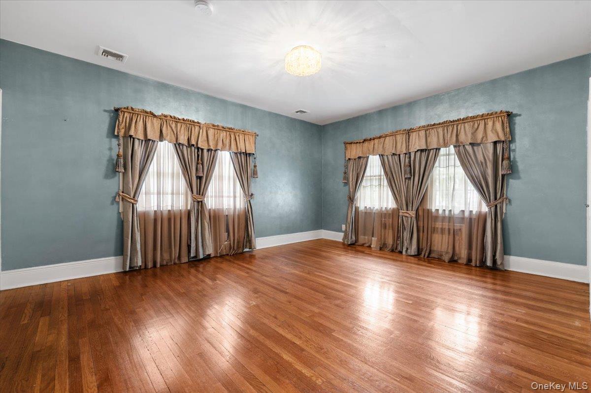 363 Oak Avenue Property Photo 13