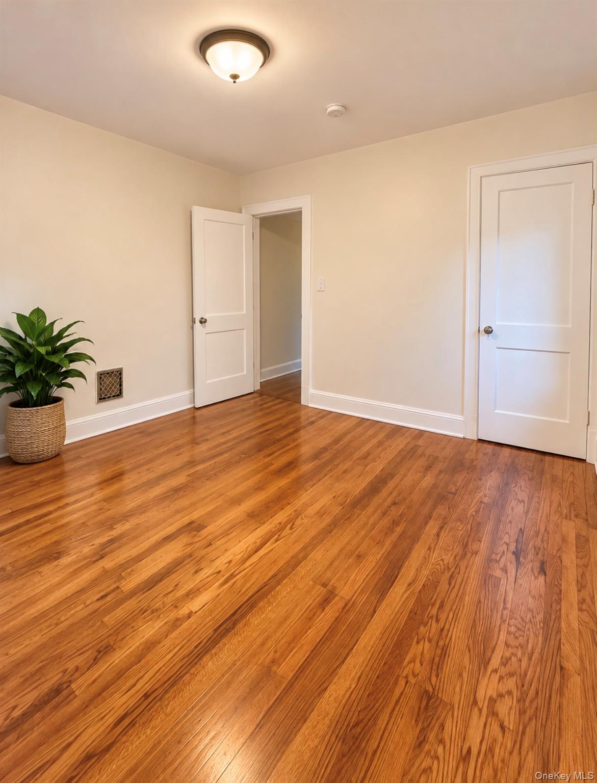 100 Rock Cut Road Property Photo 11