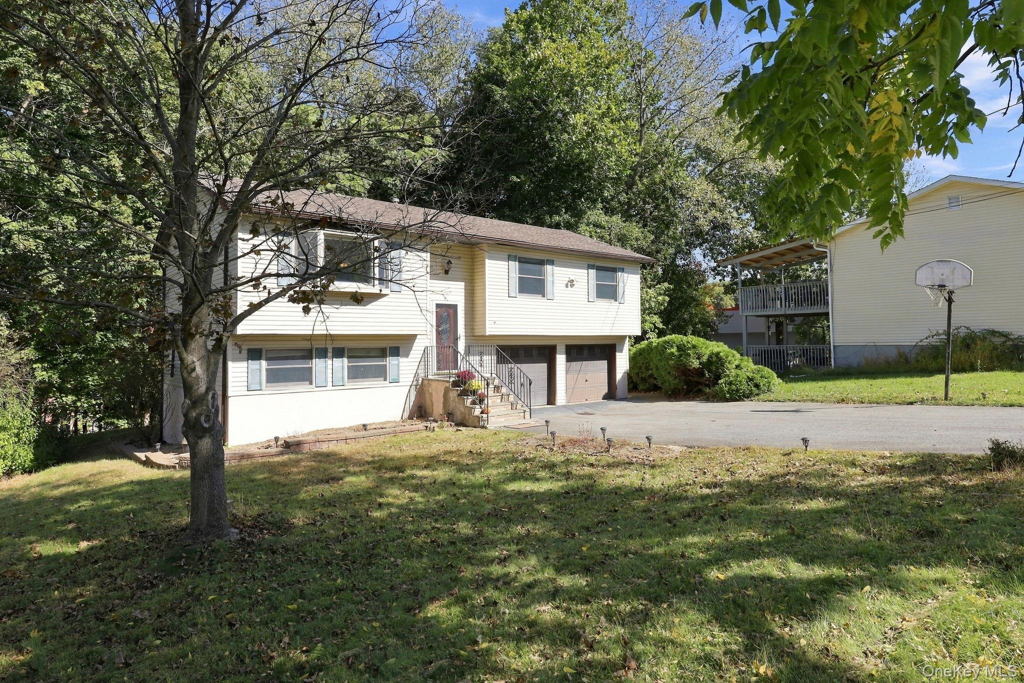 10 Van Wagner Road Property Photo 1