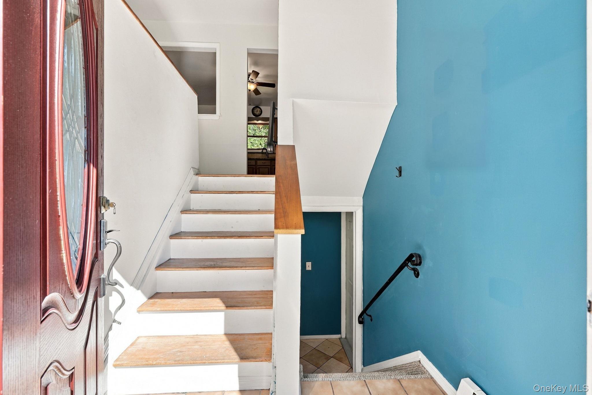 10 Van Wagner Road Property Photo 3