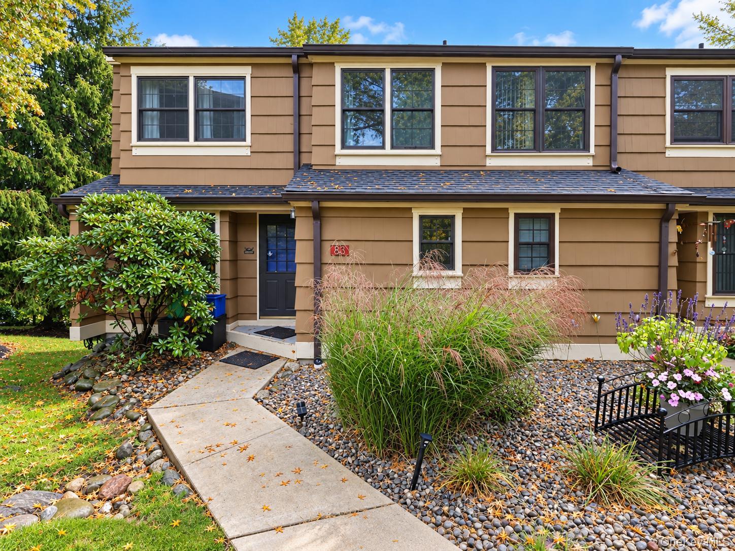 83 Treetop Circle Property Photo 1