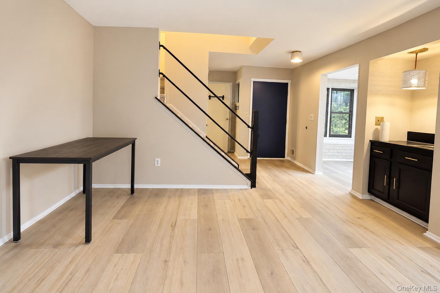 83 Treetop Circle Property Photo 5