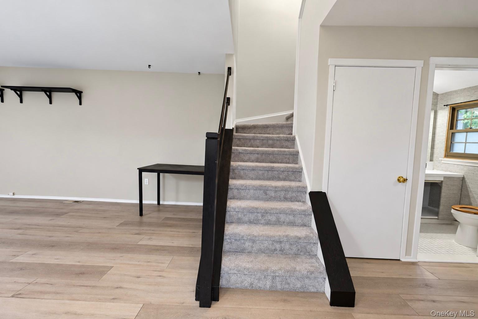 83 Treetop Circle Property Photo 10