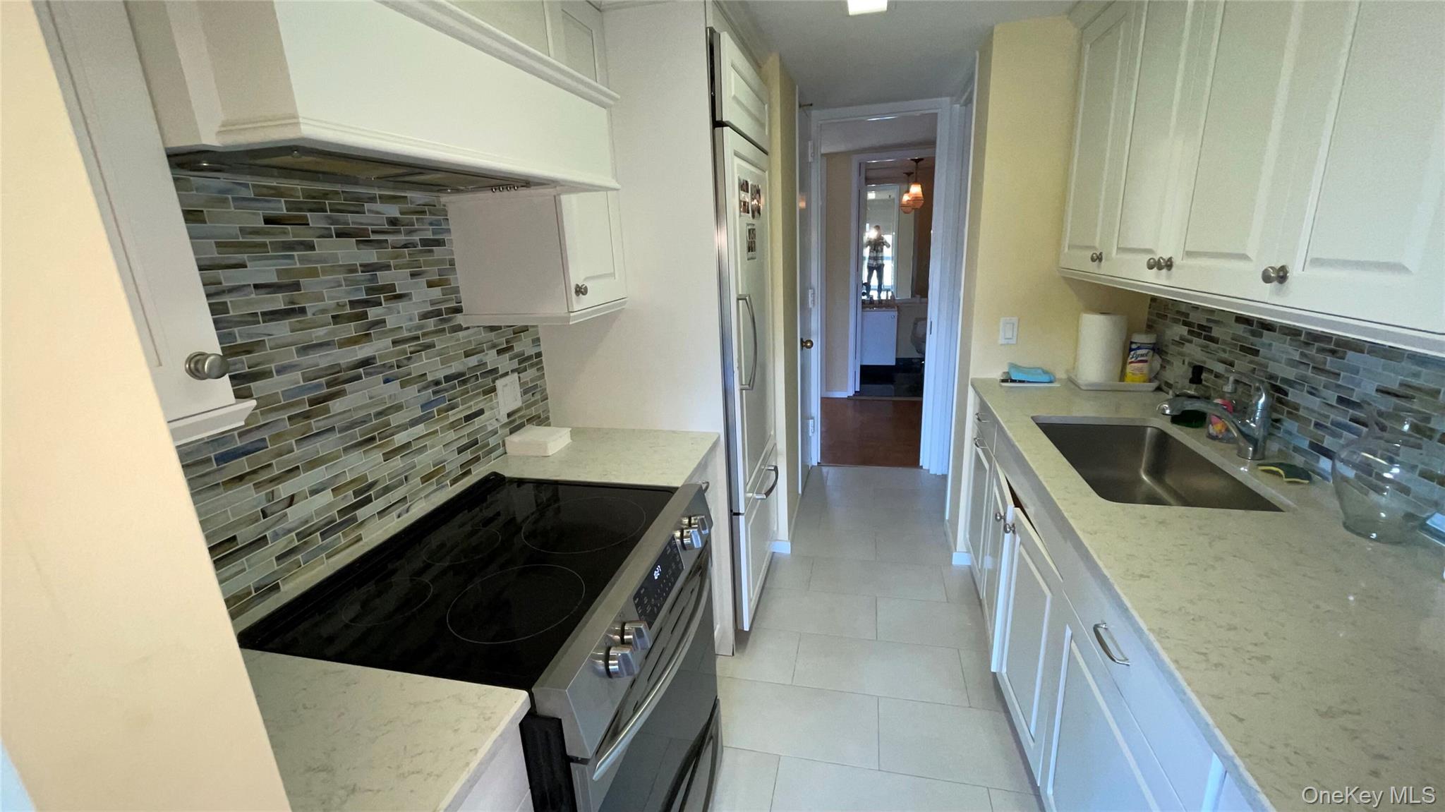 111 Cherry Valley Avenue 702 W Property Photo 11