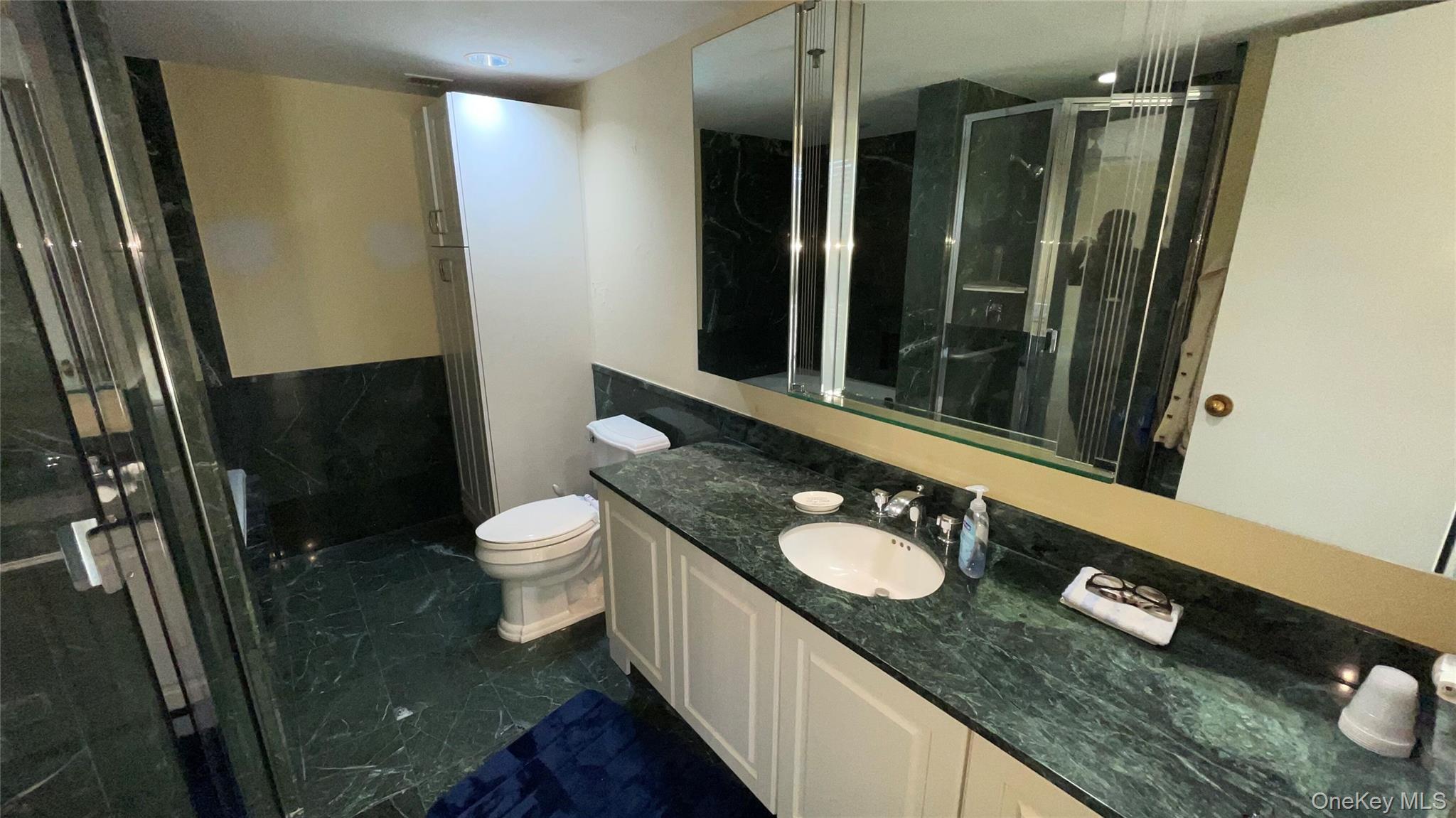 111 Cherry Valley Avenue 702 W Property Photo 13