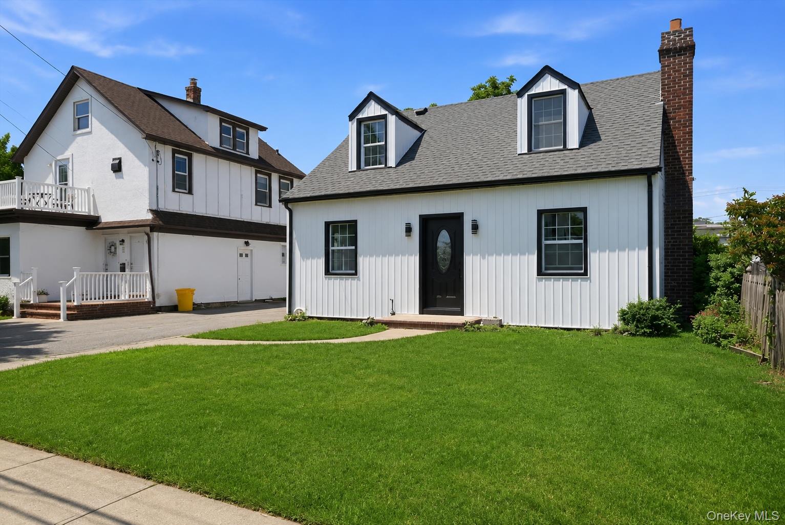 48 Flower Street Property Photo 4