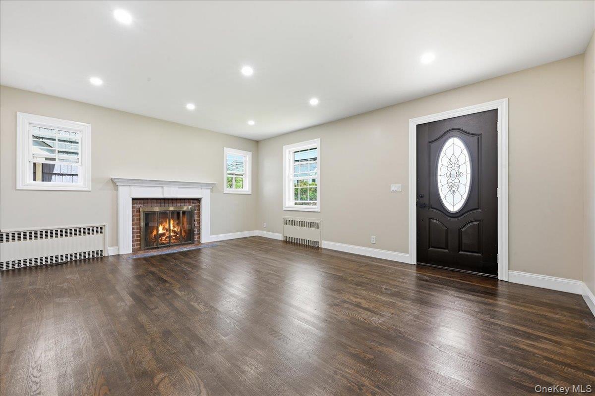 48 Flower Street Property Photo 12