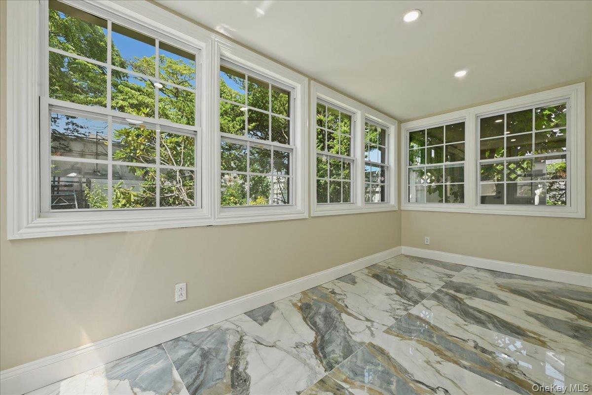 48 Flower Street Property Photo 20