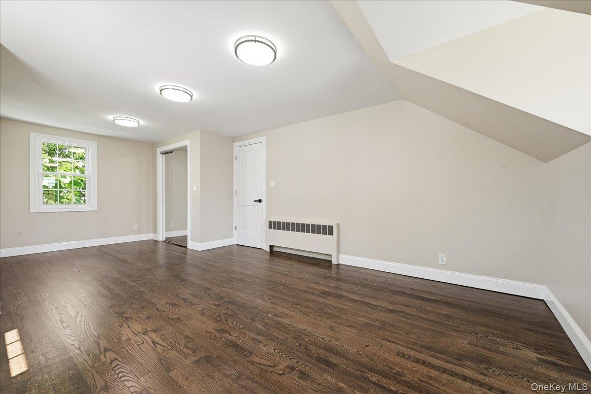 48 Flower Street Property Photo 27