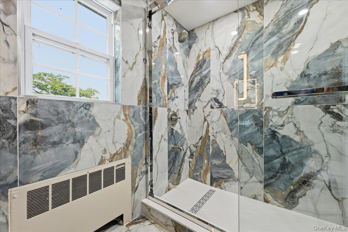48 Flower Street Property Photo 29