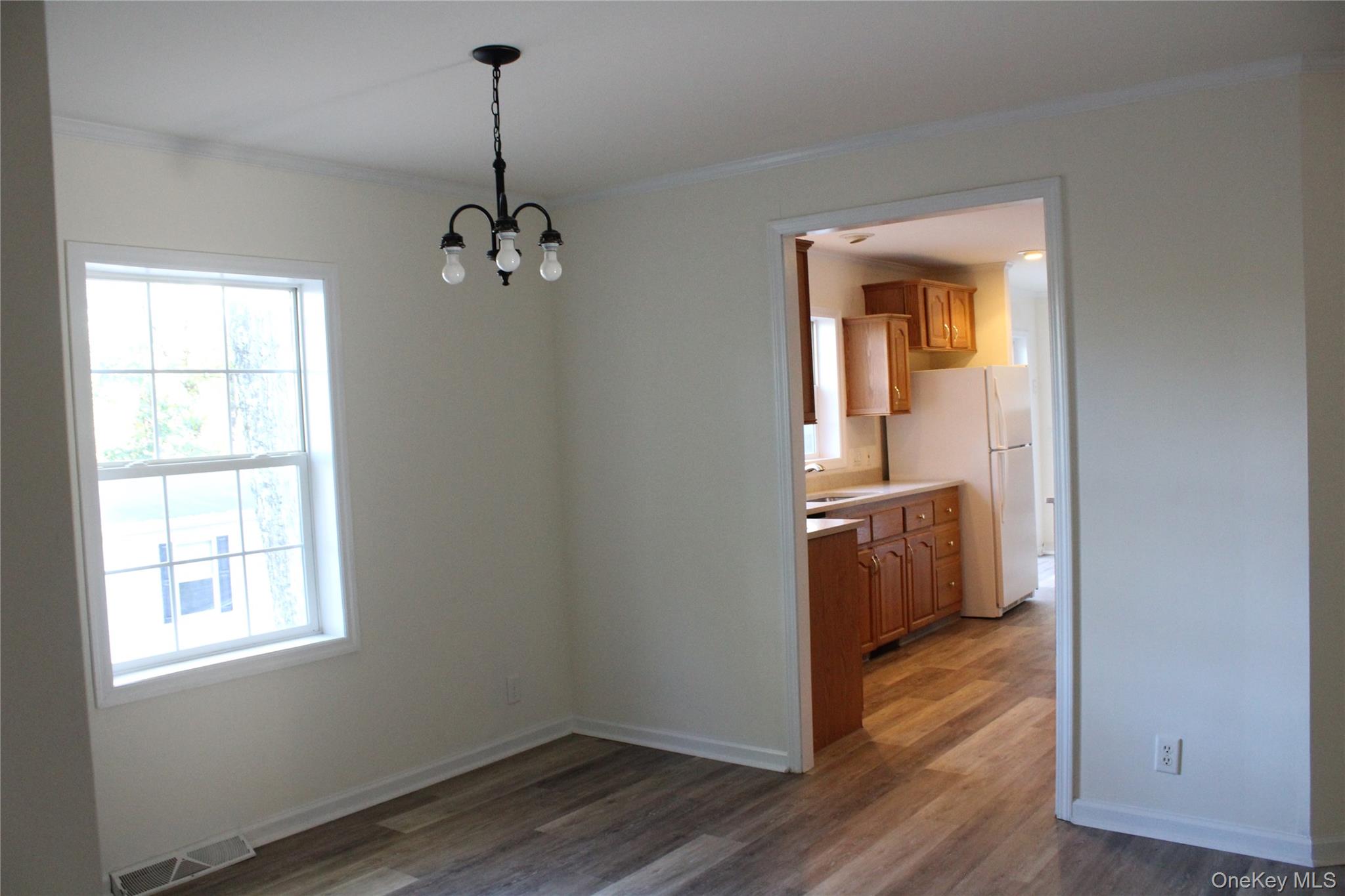 15 Curving Hill Property Photo 16
