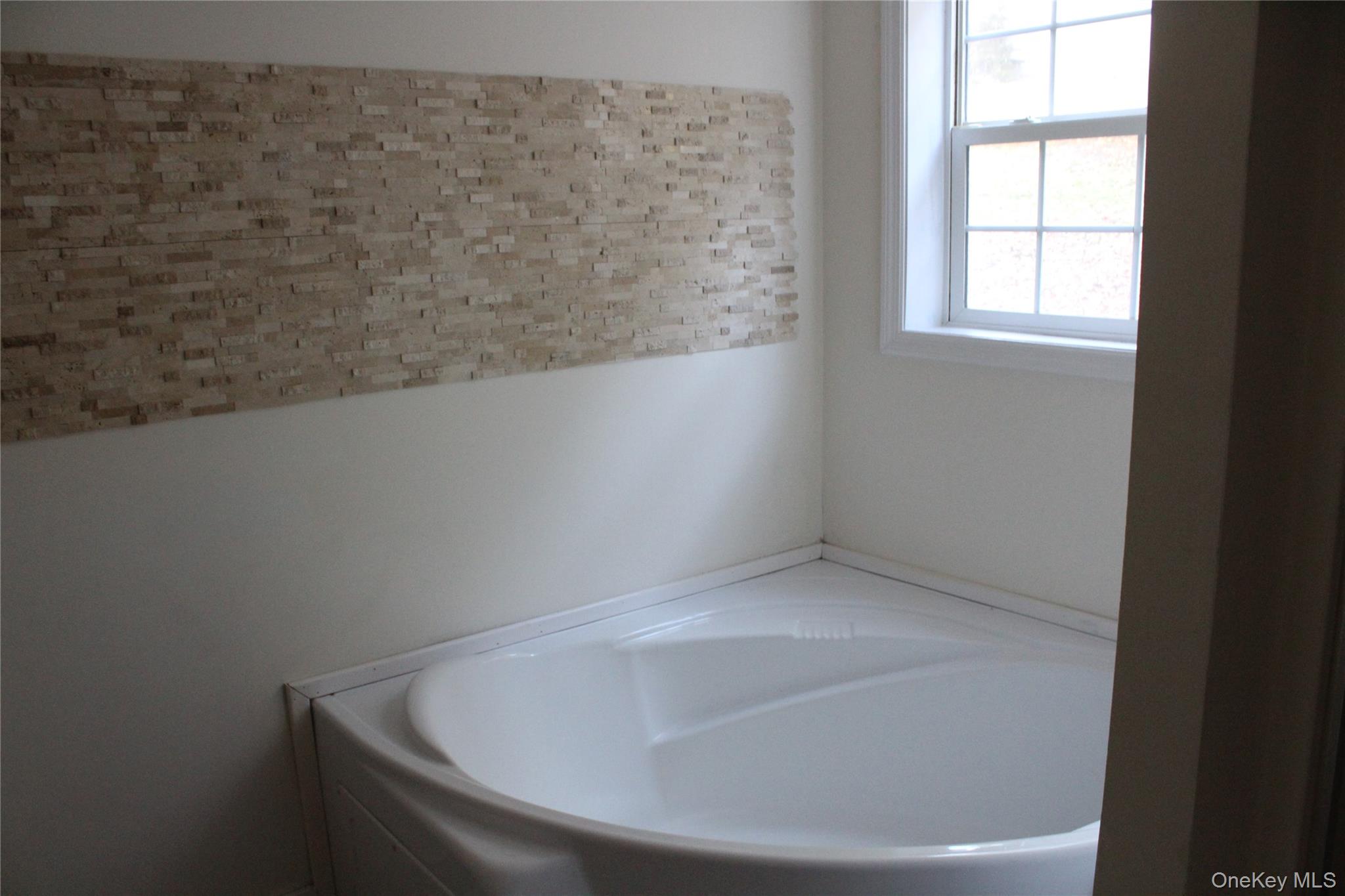 15 Curving Hill Property Photo 19