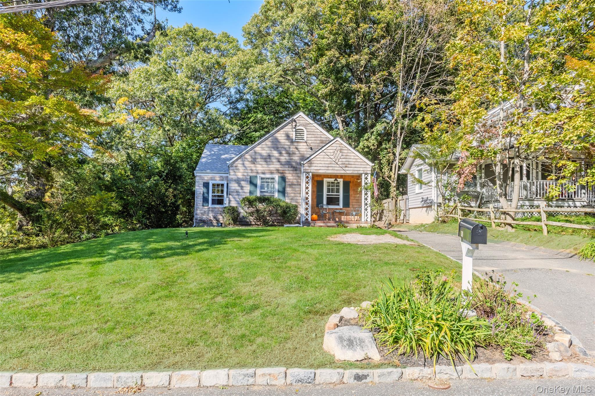 11 Sharon Avenue Property Photo 2