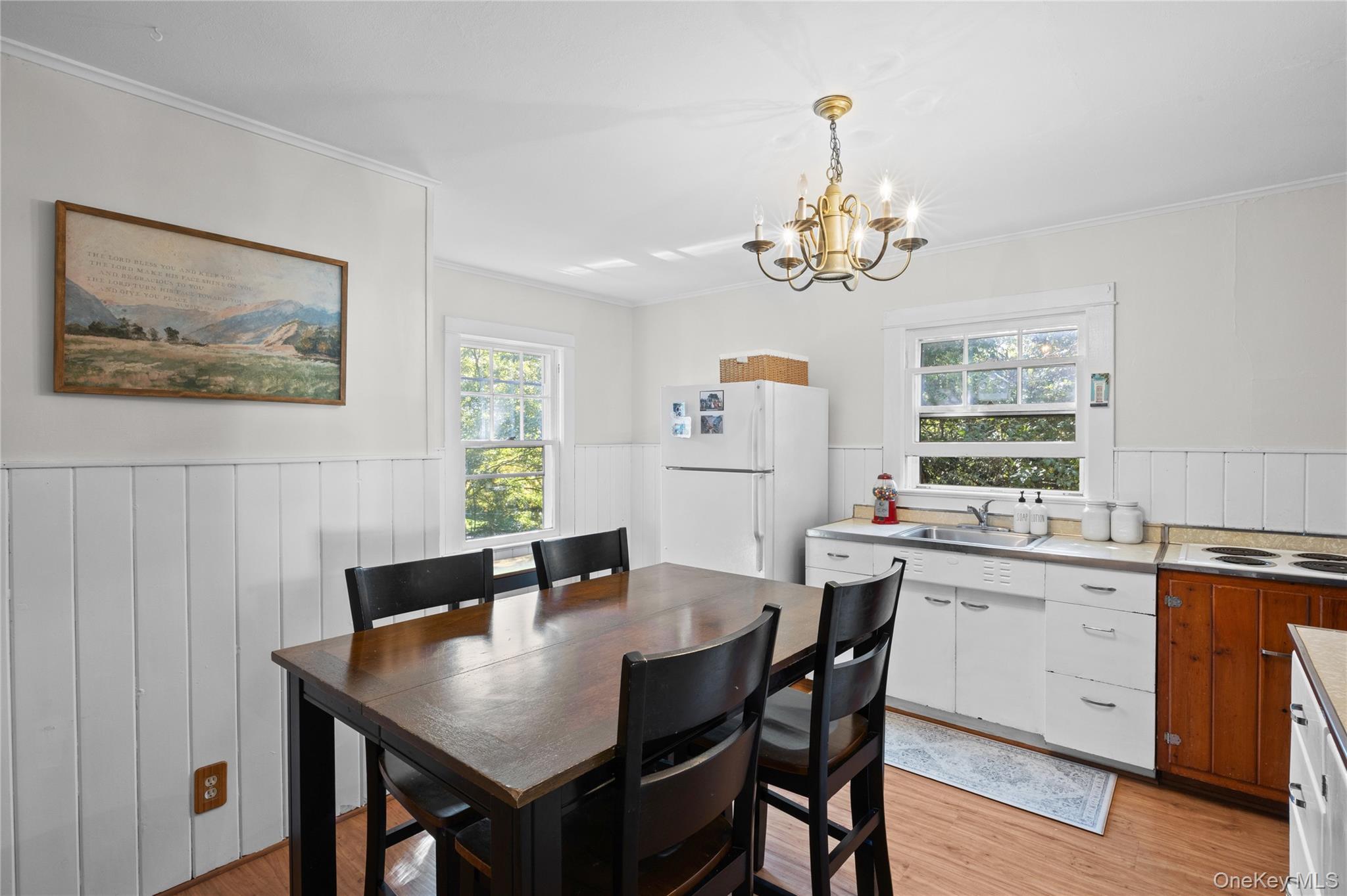 11 Sharon Avenue Property Photo 16