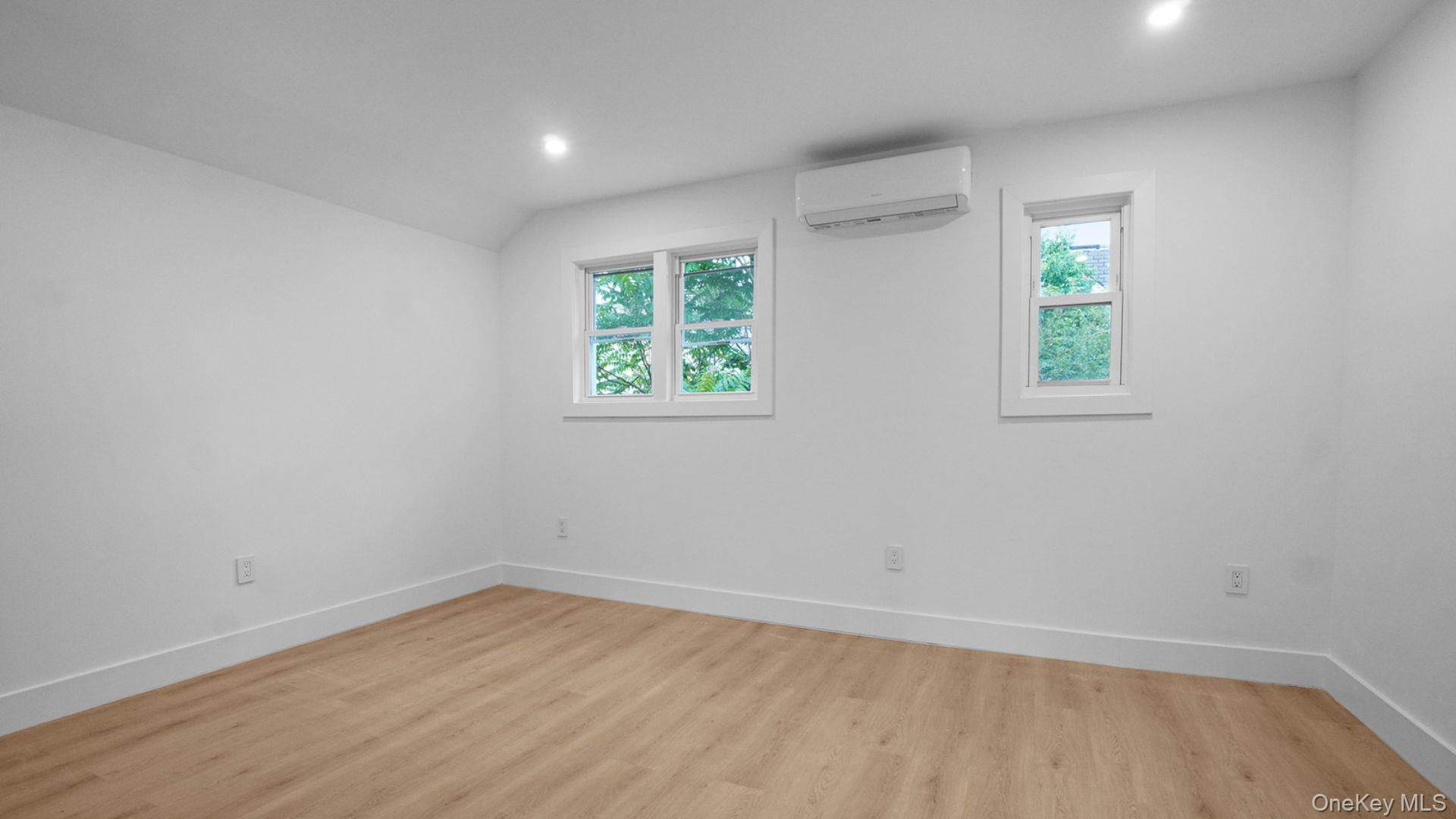 3343 Mickle Avenue Property Photo 11
