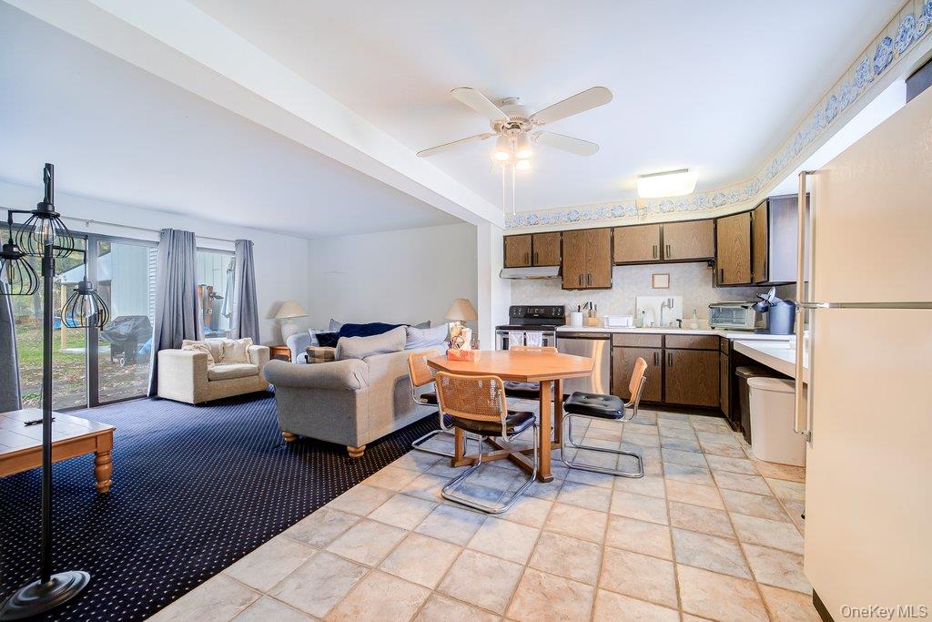 9 Kathleen Court Property Photo 4
