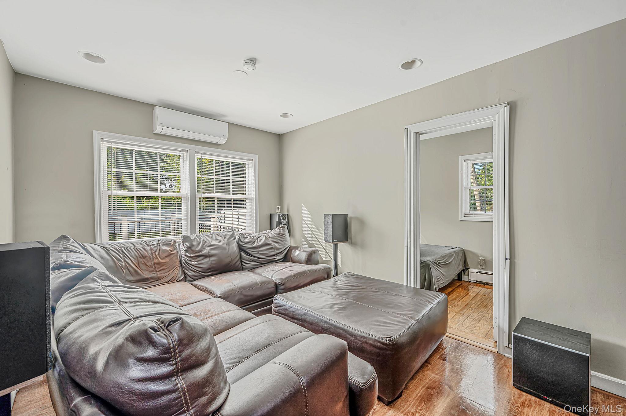 207 Laurelton Drive Property Photo 8