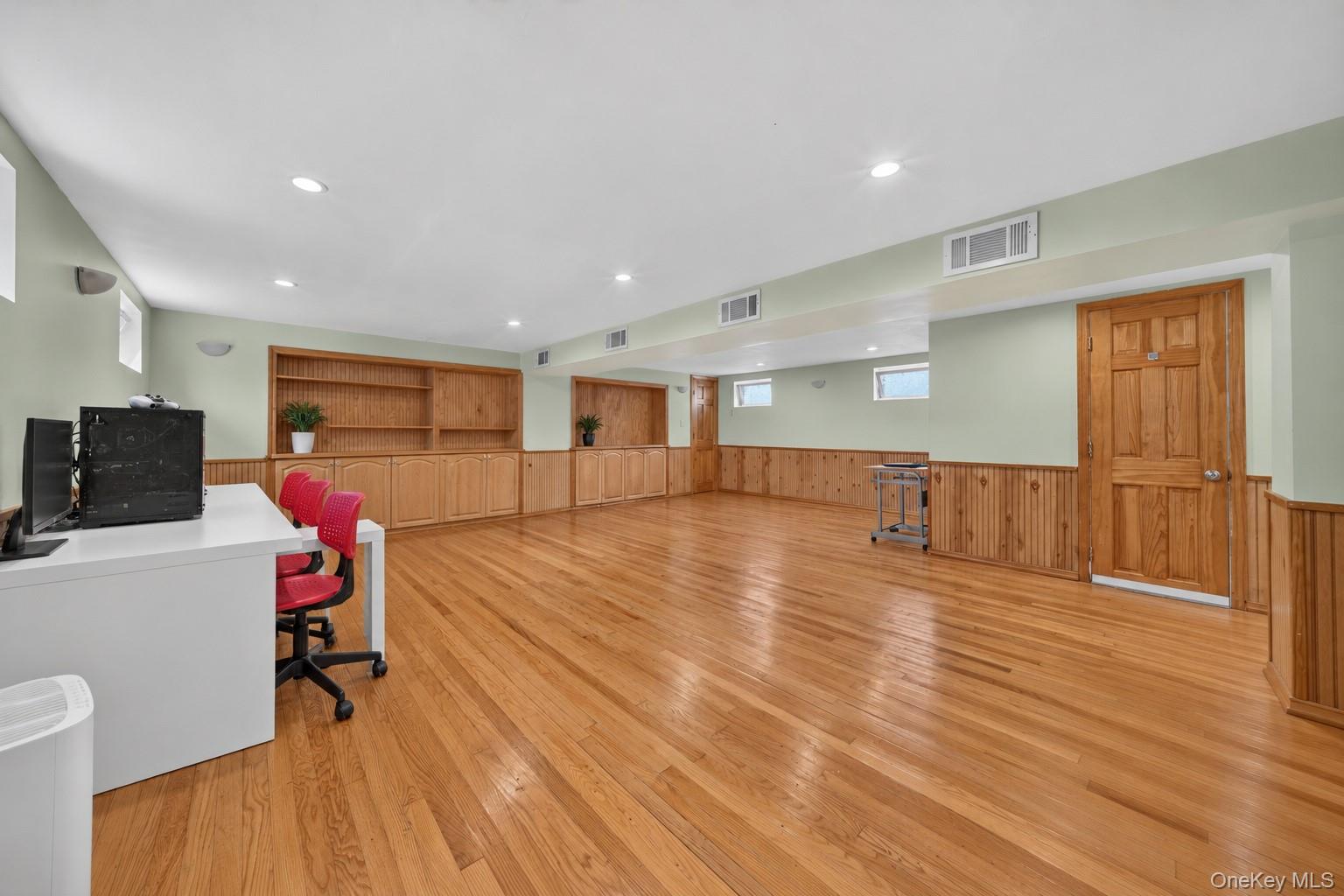 471 Beech Street Property Photo 19