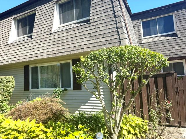 96 Feller Drive Property Photo 2