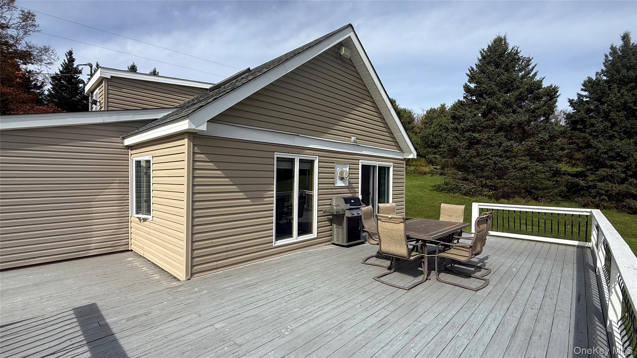 1360 Foote Hollow Road Property Photo 3