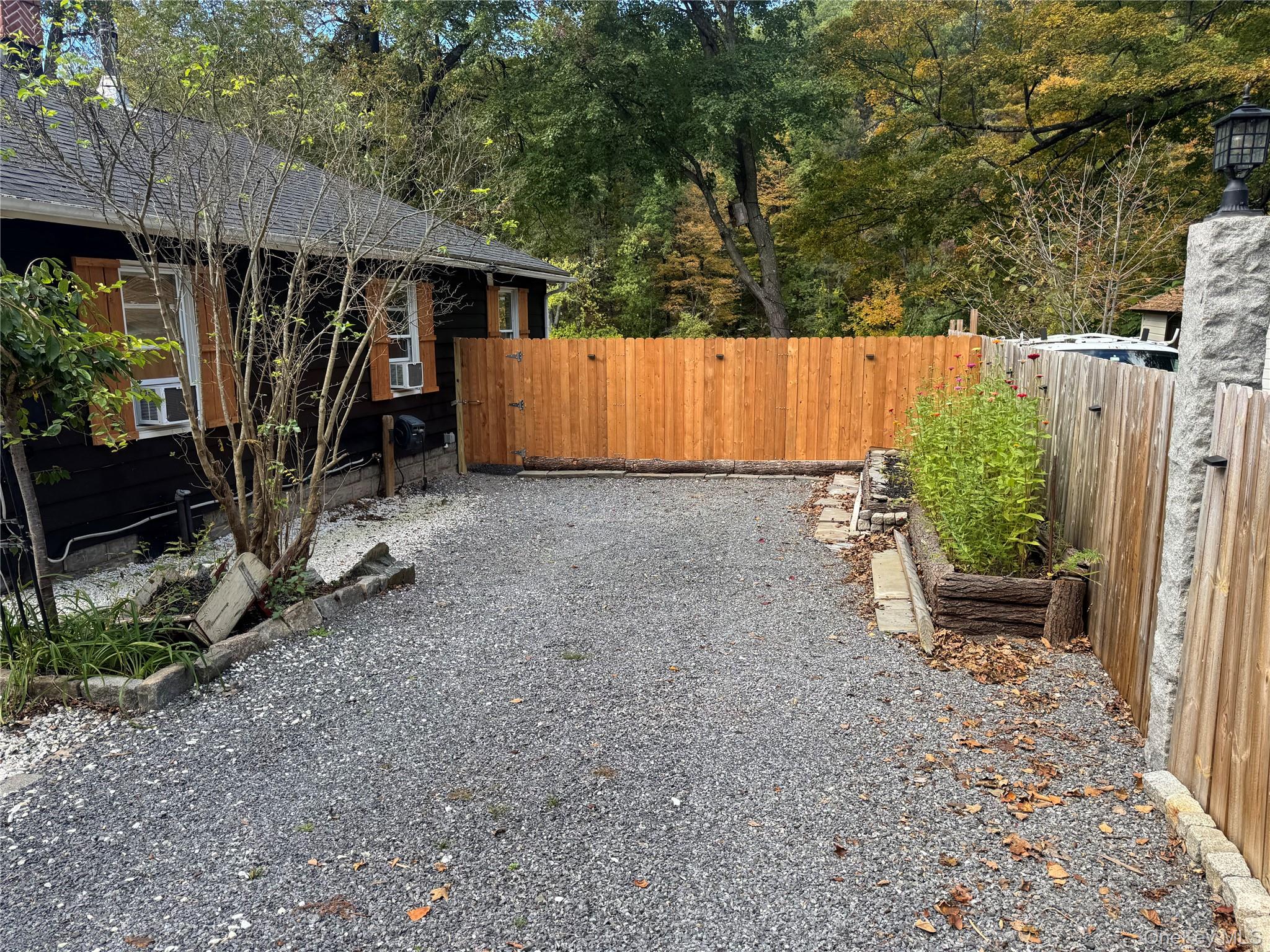 2717 Route 9w Property Photo 3