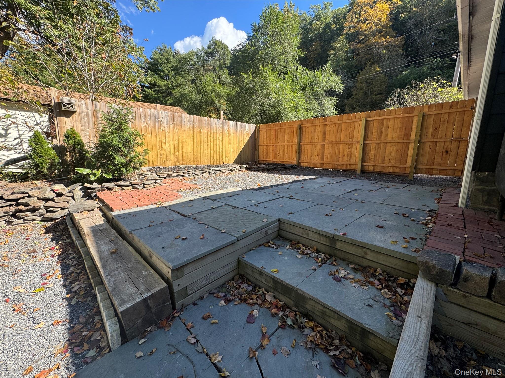 2717 Route 9w Property Photo 5