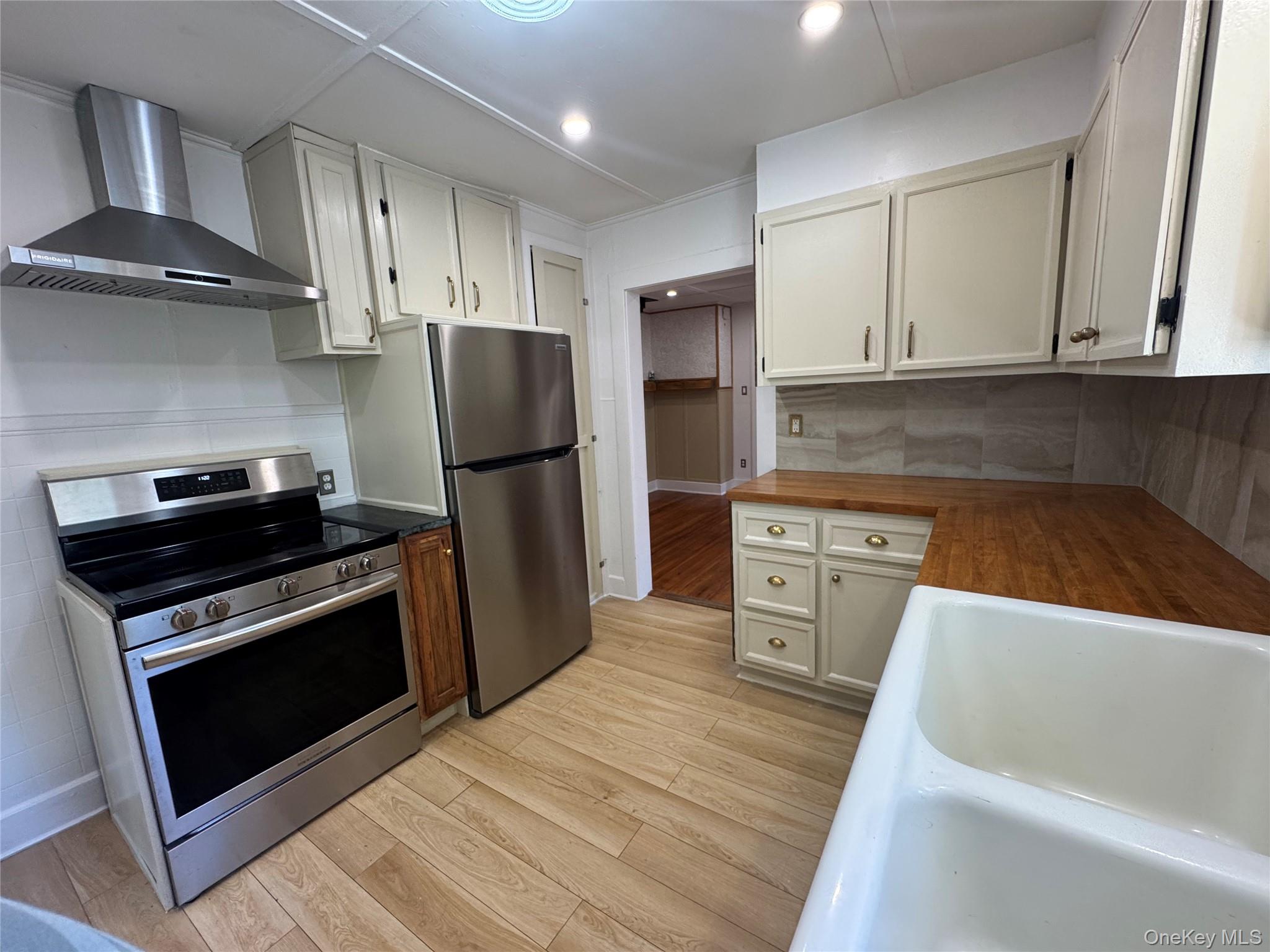 2717 Route 9w Property Photo 16
