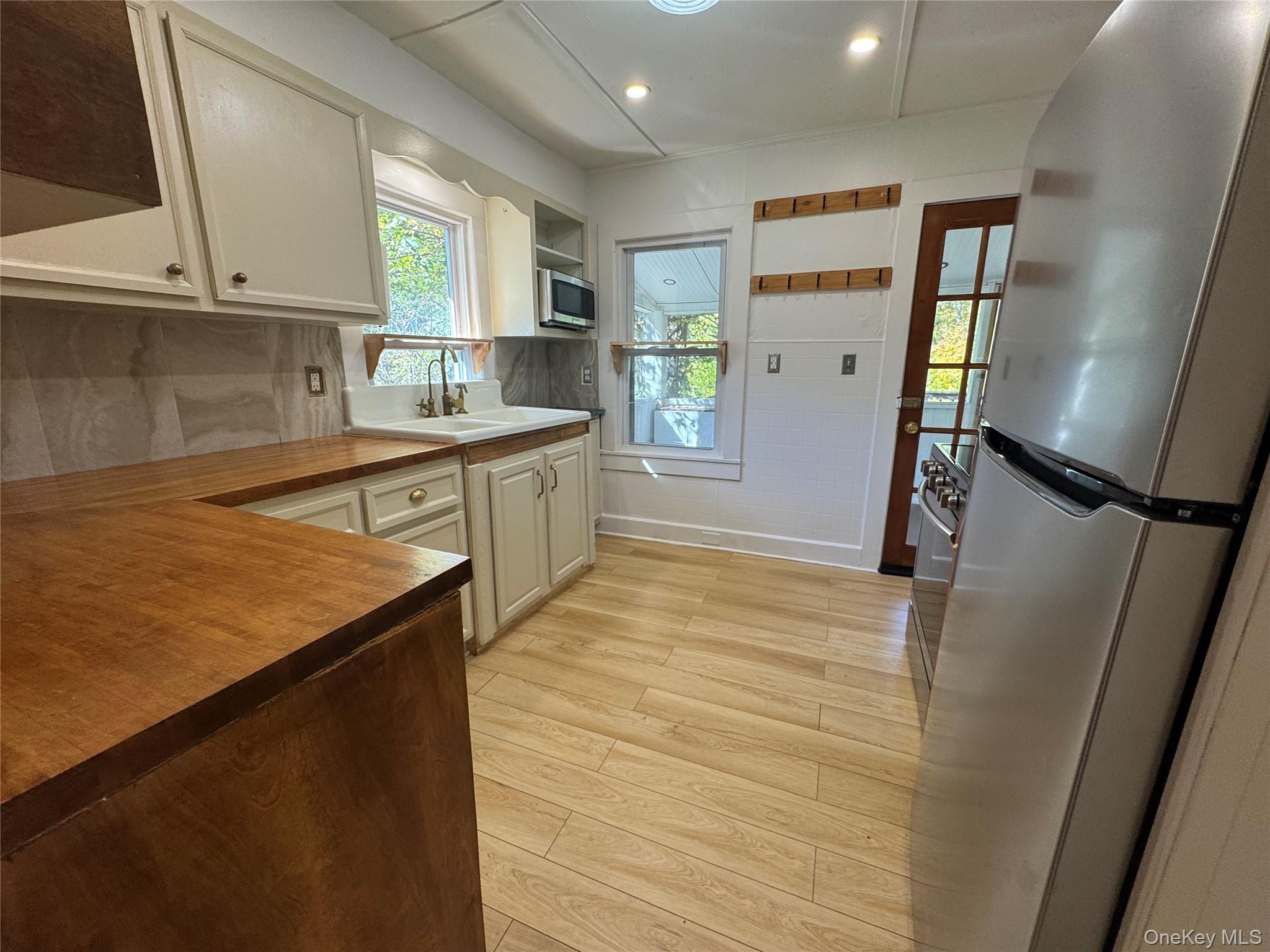 2717 Route 9w Property Photo 17