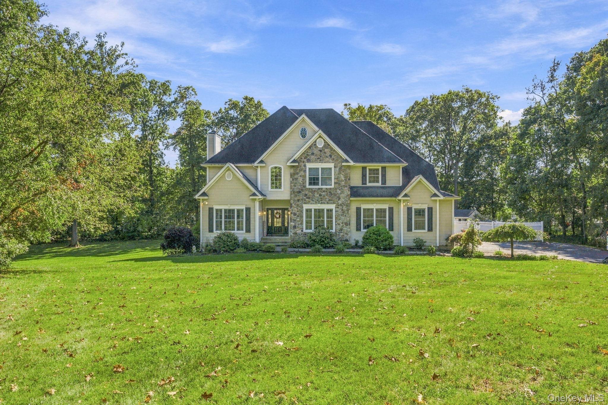 15 E Salem Road Property Photo 1