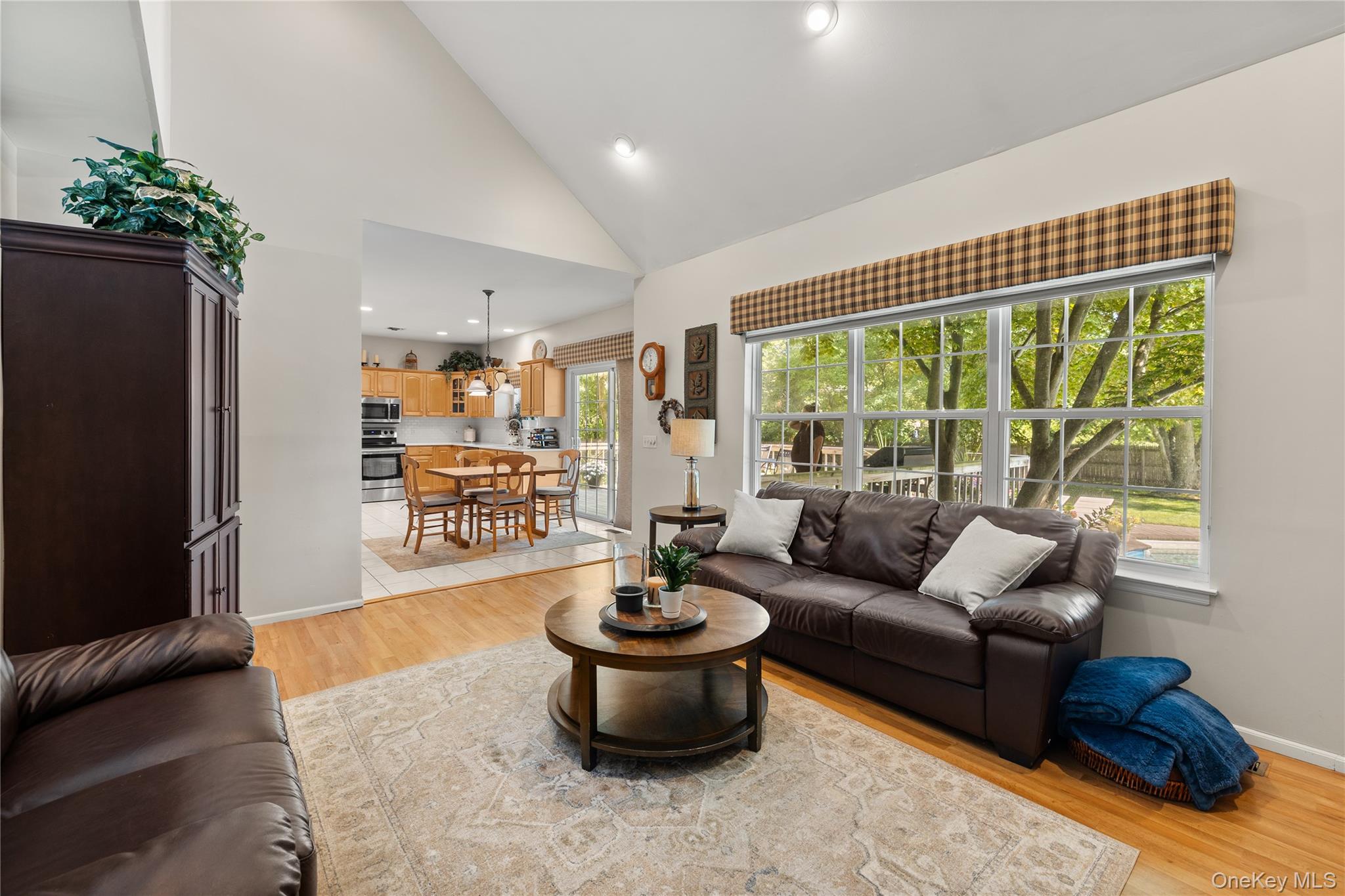 1 Hunting Hill Drive Property Photo 6