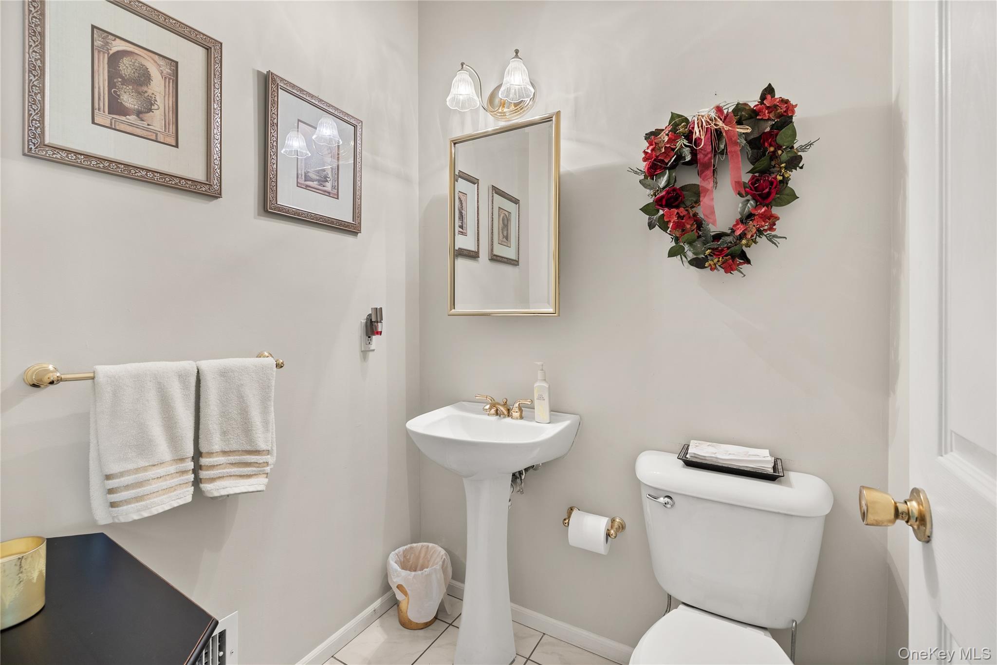 1 Hunting Hill Drive Property Photo 11