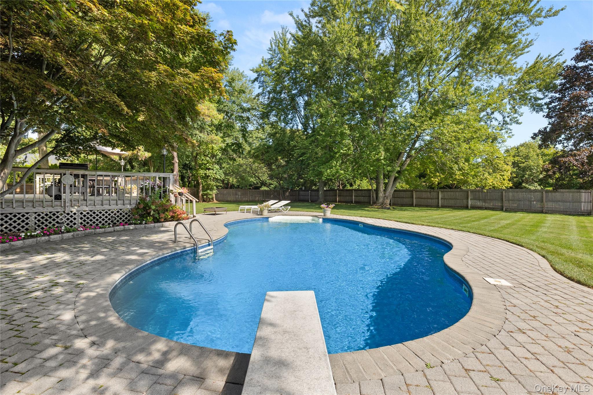 1 Hunting Hill Drive Property Photo 23