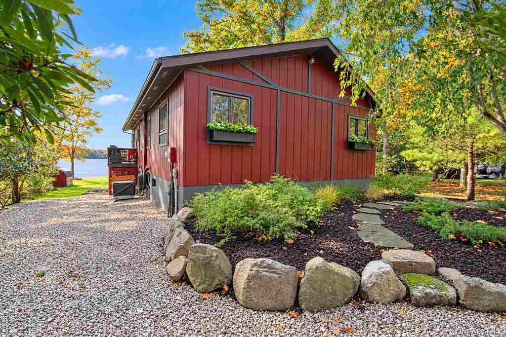 123 Lake Shore Drive Property Photo 4