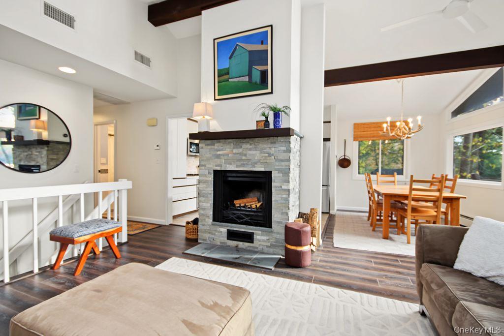 123 Lake Shore Drive Property Photo 17