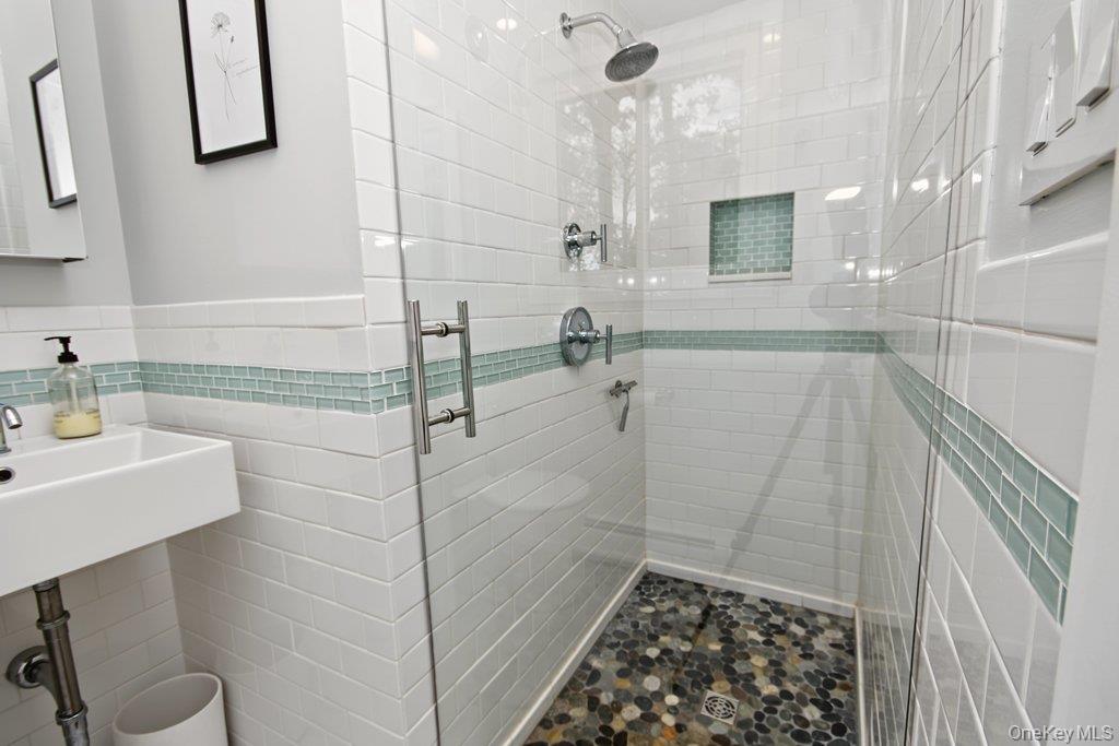 123 Lake Shore Drive Property Photo 32
