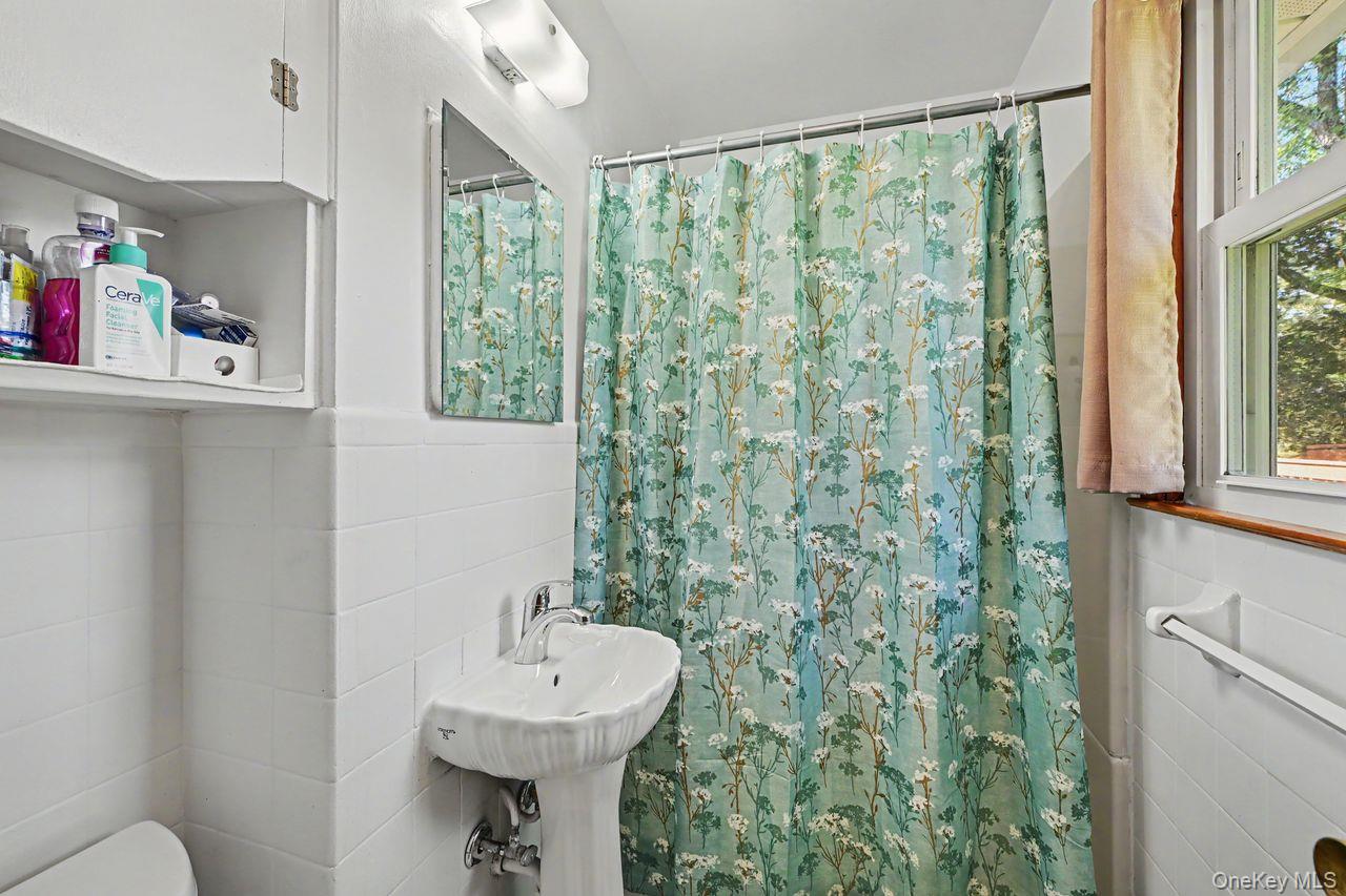 14 Tor Road Property Photo 17