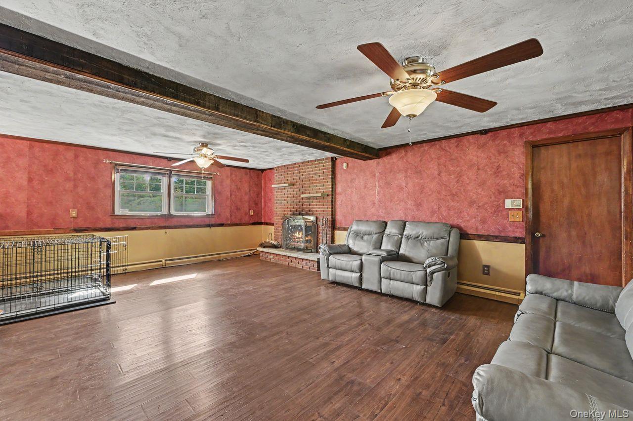 14 Tor Road Property Photo 25