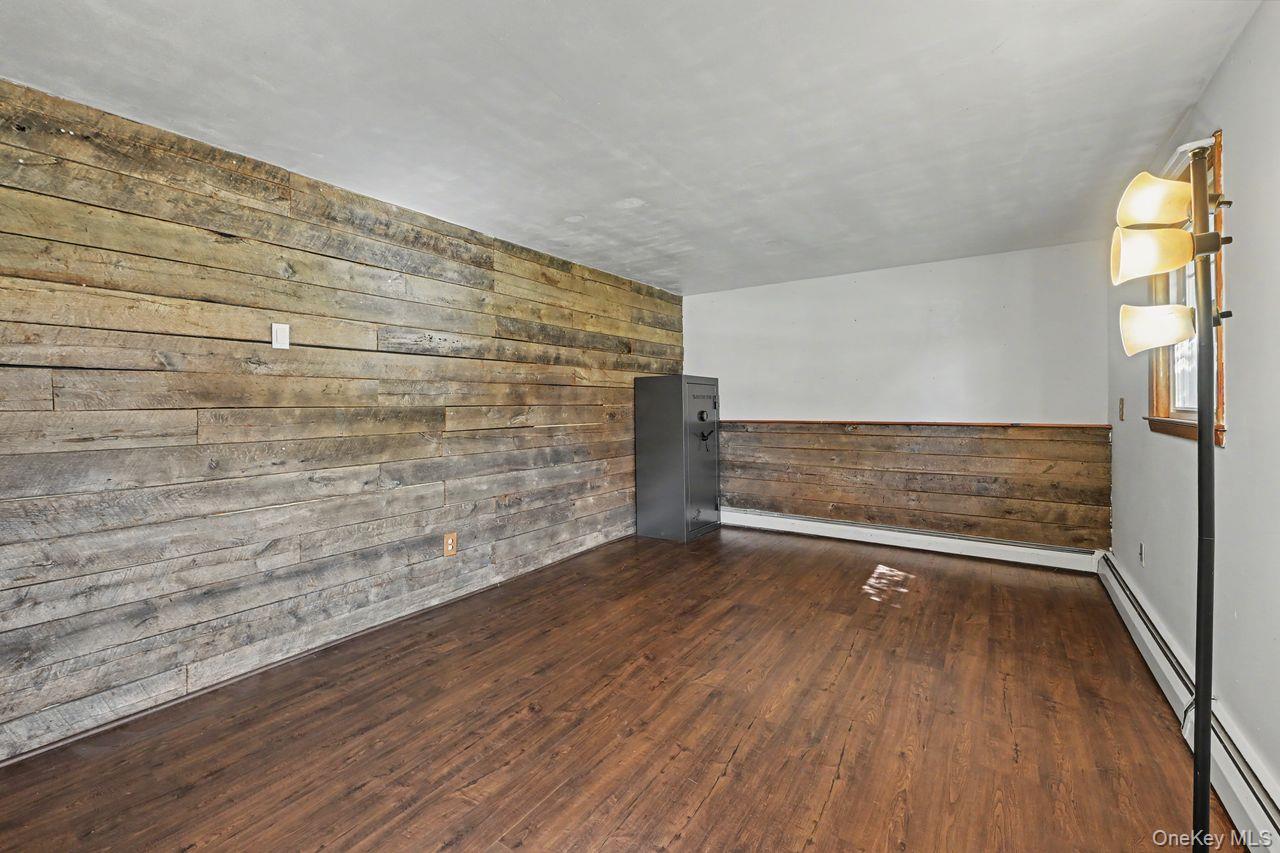 14 Tor Road Property Photo 26