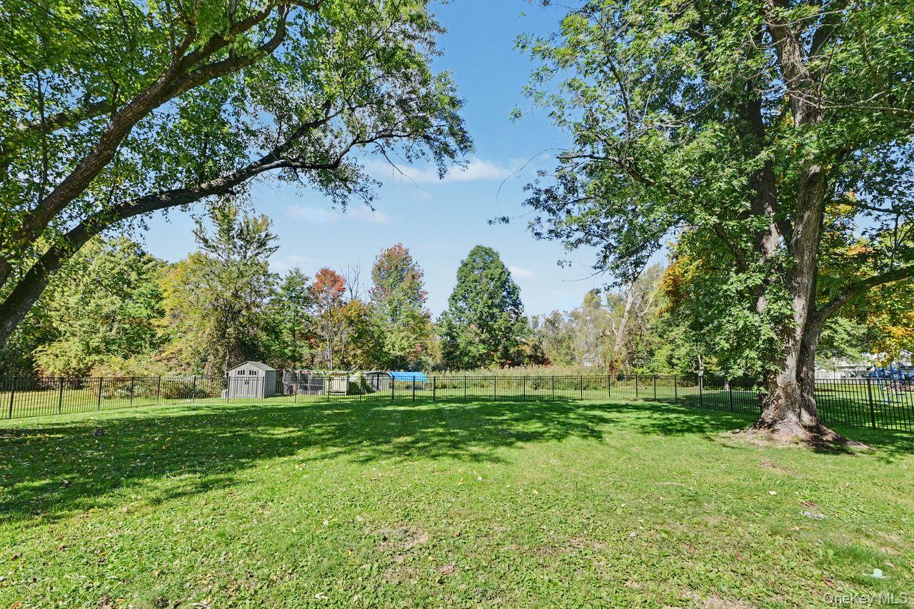 14 Tor Road Property Photo 33