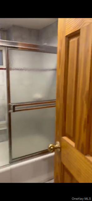326 E 48th Street Property Photo 9
