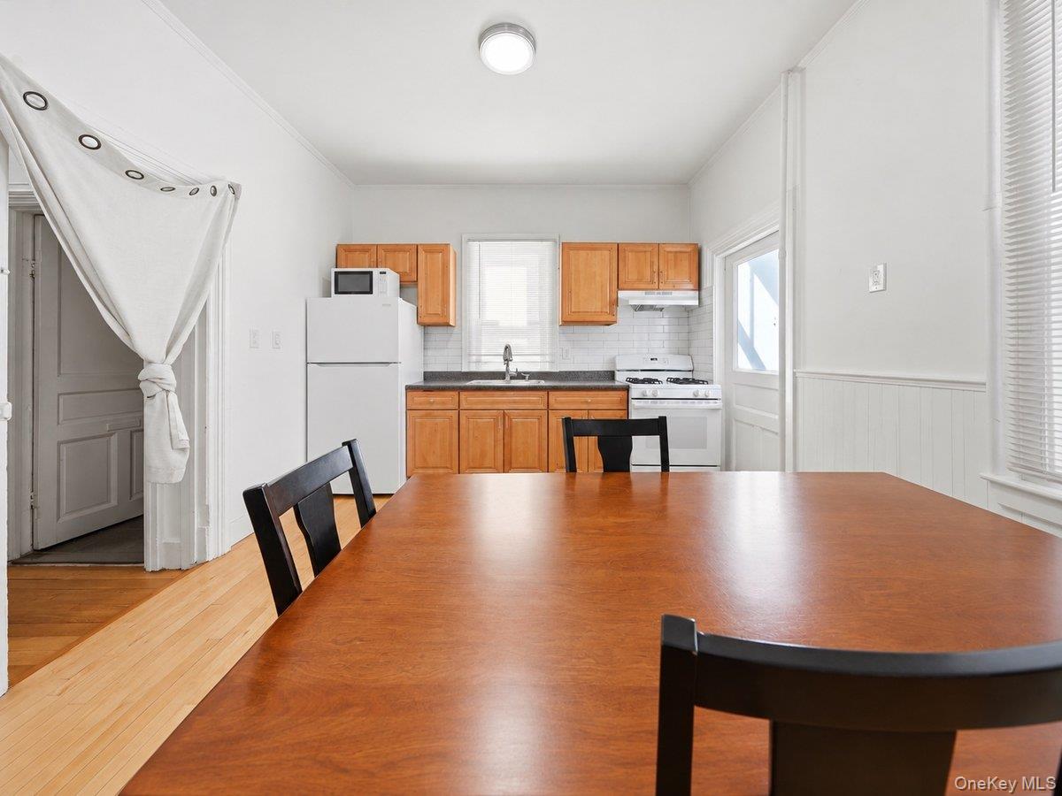 12 Edgewood Avenue Property Photo 5